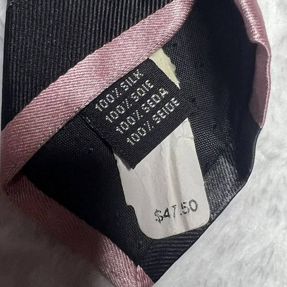 Fratelli Moda Beautiful Pink With Grey Stripes‎ 100%  Authentic Silk Tie
